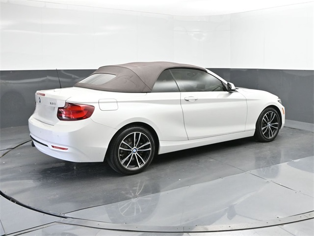2020 BMW 2 Series 230i photo 8