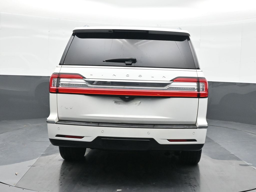 2020 Lincoln Navigator Standard photo 4