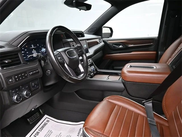 2023 GMC Yukon XL Denali Ultimate photo 10